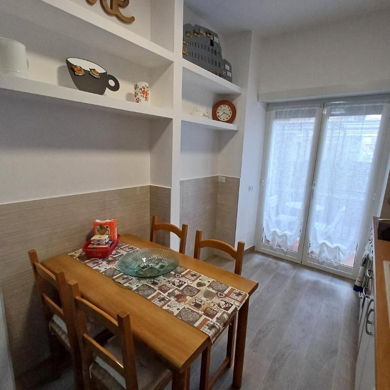 Ascenza in Trasteverere - Appartamento con 2 Camere da Letto e Balcone - 14