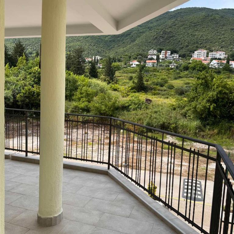 PRCPORTOapartmani - Apartment with Pool View - 1