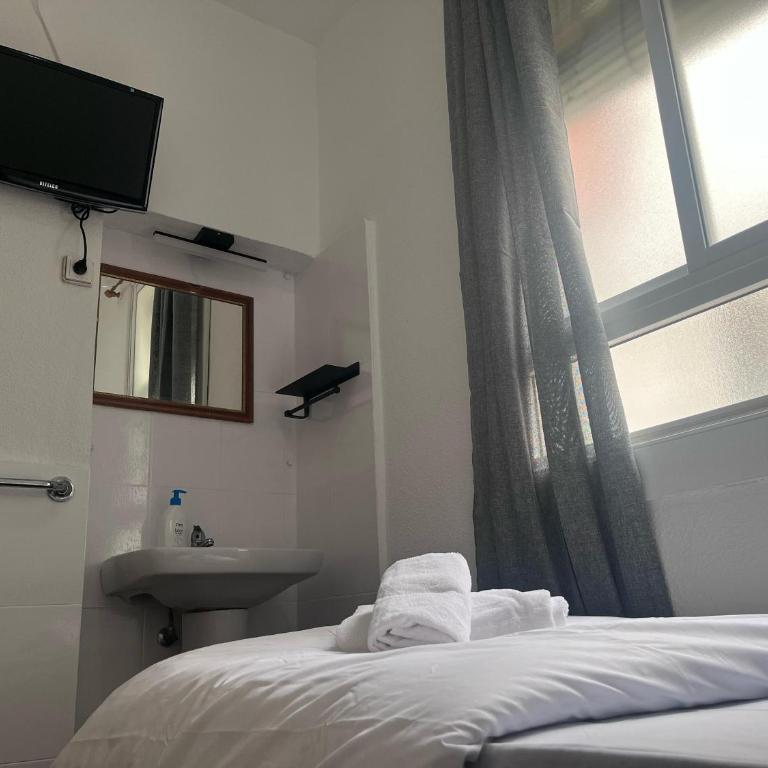 Hostal Alonso No Limit Madrid - Small Single Room - 2