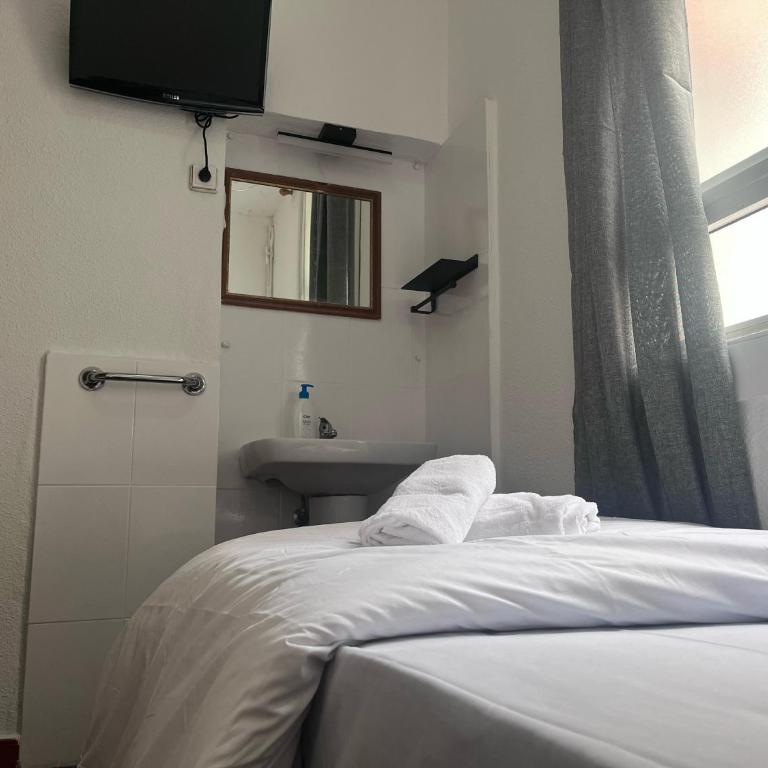 Hostal Alonso No Limit Madrid - Small Single Room - 1