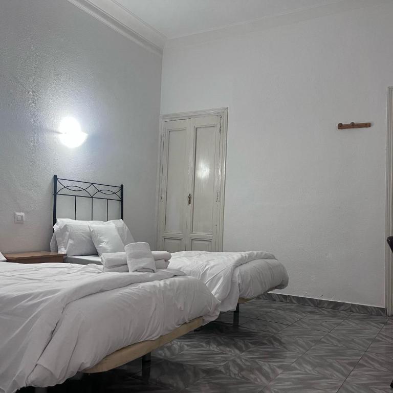 Hostal Alonso No Limit Madrid - Budget Twin Room - 3