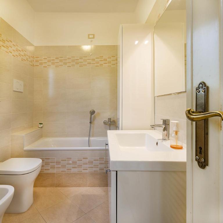Villa 7 Torri del Benaco Ac / wi-fi Vista lago - Apartment - 25