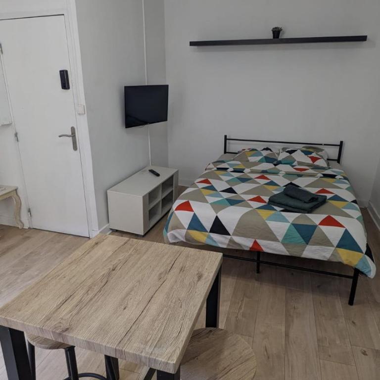 BudgetBnb Larmodieu 2 - Apartment mit 1 Schlafzimmer - 1