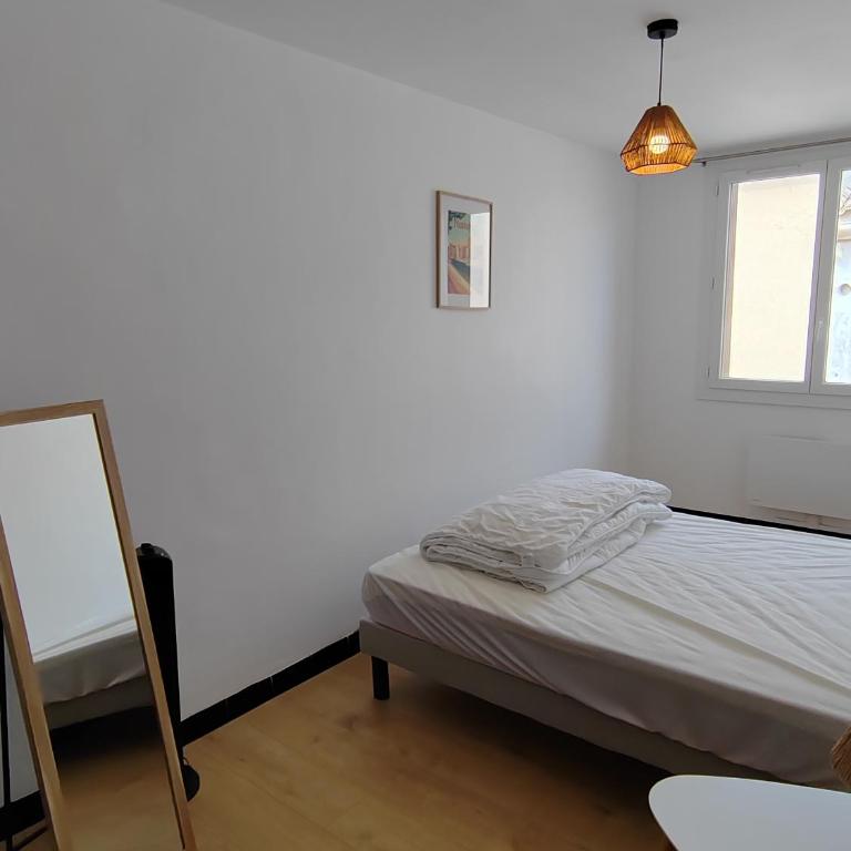 Beau T3 coeur village - Two-Bedroom Apartment - 6