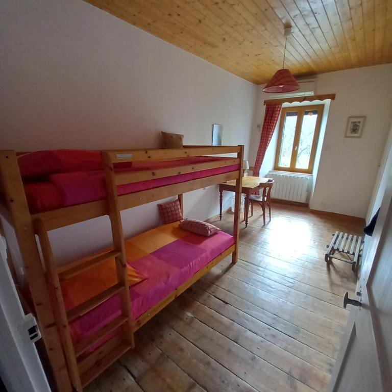 Gite de la Pierre Percée - Maison de Vacances 3 Chambres - 5