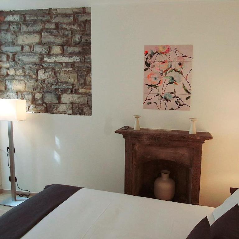 CASA LUINI - new, welcoming and modern apartment in the historic centre of Como, with 2 bedrooms and 1 complete bathroom and a fully equipped kitchen - Appartamento con 2 Camere da Letto - 3