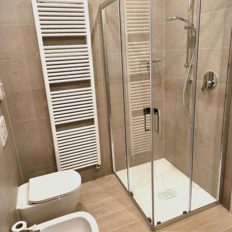 CASA LUINI - new, welcoming and modern apartment in the historic centre of Como, with 2 bedrooms and 1 complete bathroom and a fully equipped kitchen - Appartamento con 2 Camere da Letto - 28