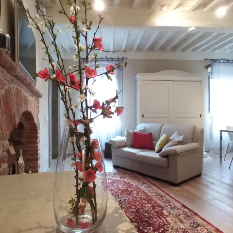 Appartamento Io e Te Cortona centro storico - seconda doccia su romantica corte - Appartamento con 2 Camere da Letto - 2