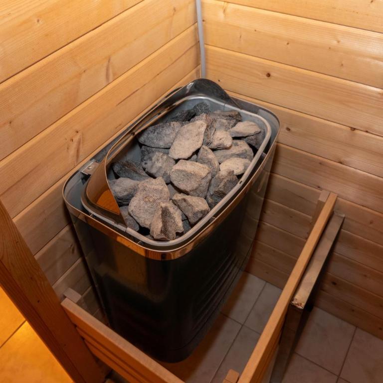 Haus Alpenfrieden - Doppelzimmer mit Dusche - 11