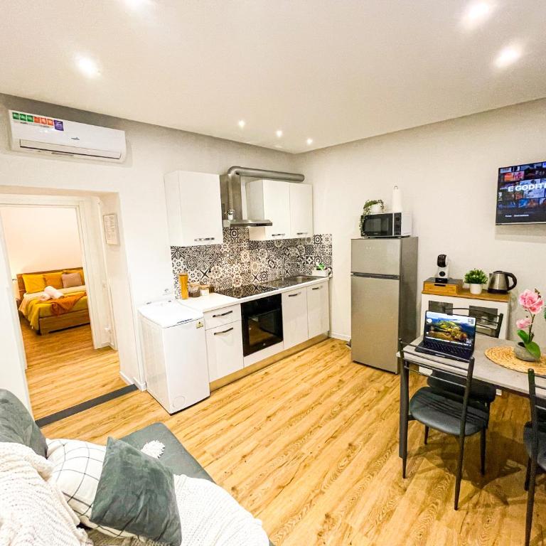 Exclusive in the city center 5 min train station - Appartamento con 2 Camere da Letto - 13