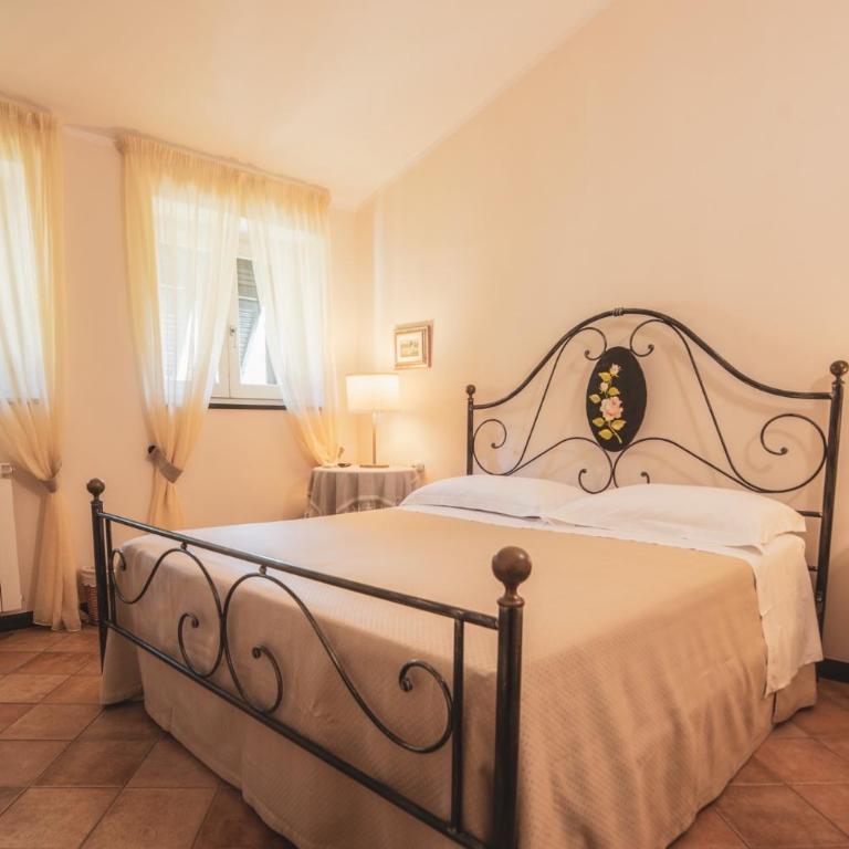 Agriturismo Villa Caterina - Camera Matrimoniale con Bagno Privato - 1