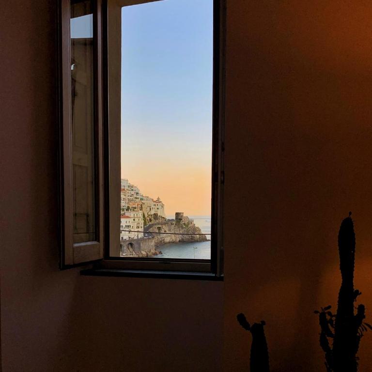 Casa Tusci Amalfi Sea View Duomo Ferry to Positano - Apartment - 12