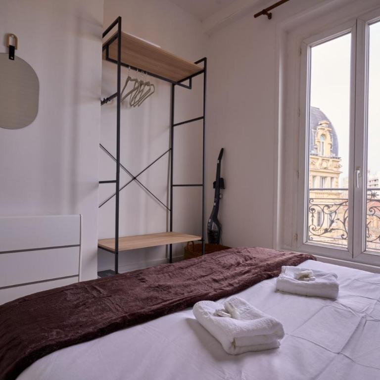 Bright 1BR Parisian Retreat Italy Square | By Airnest - Appartement 1 Chambre - 16