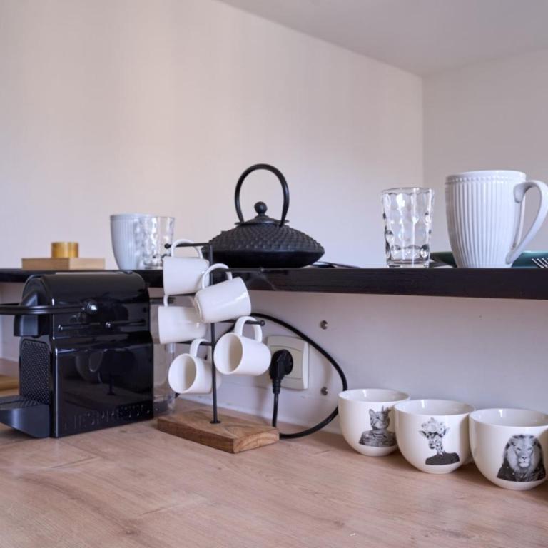 Bright 1BR Parisian Retreat Italy Square | By Airnest - Appartement 1 Chambre - 13