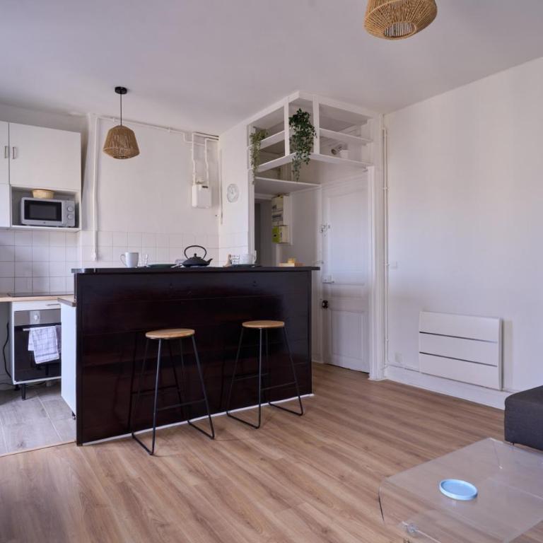 Bright 1BR Parisian Retreat Italy Square | By Airnest - Appartement 1 Chambre - 8