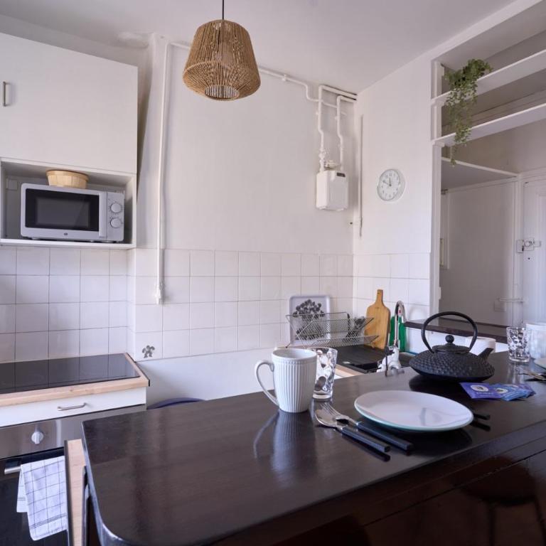 Bright 1BR Parisian Retreat Italy Square | By Airnest - Appartement 1 Chambre - 5