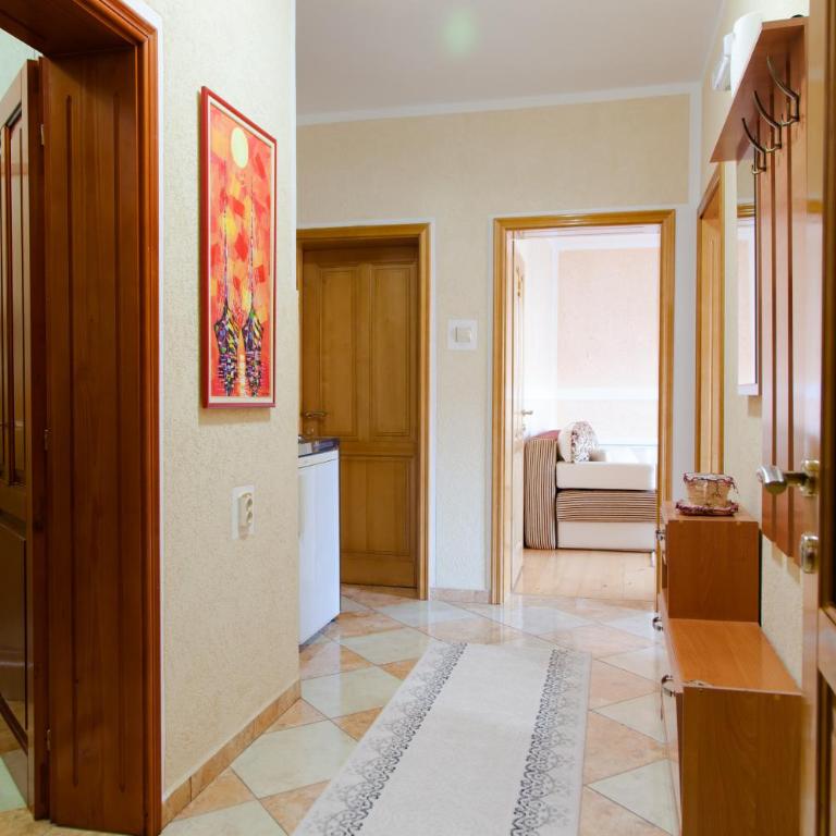 "HOLIDAY" apartments & rooms - Apartman sa 2 Spavaće Sobe i Balkonom - 6