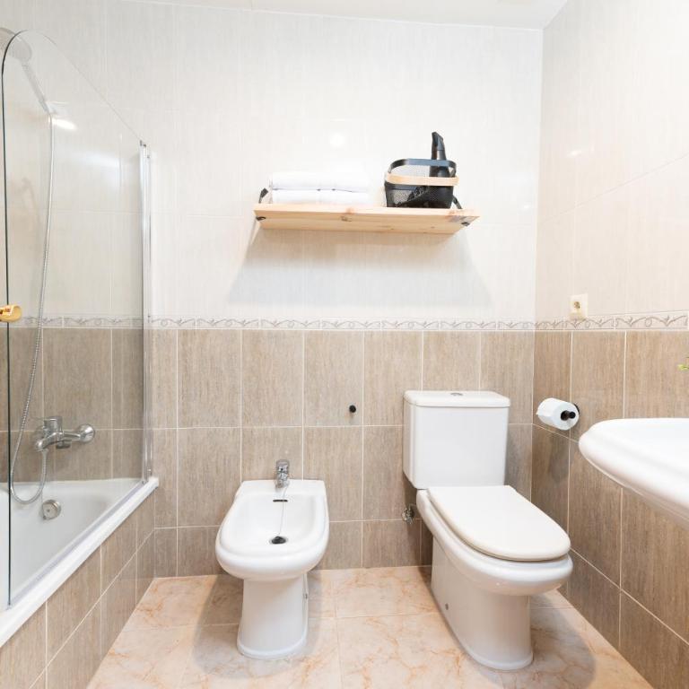 Las Olas - Coastal Escape with Charm & Comfort - Apartamento de 2 dormitorios - 3
