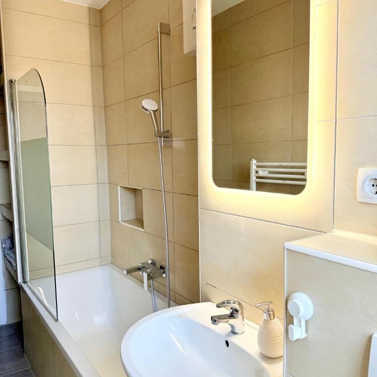 Moderne Terrassenwohnung in Nuremberg - Three-Bedroom Apartment - 25
