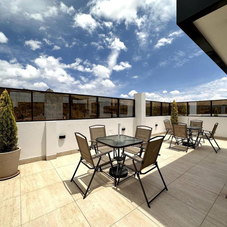 Cozy smart studio & home office - One-Bedroom Apartment - 3