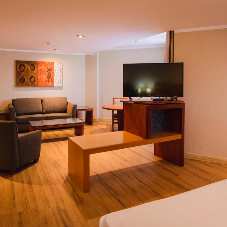 Hotel Mirabel - Junior Suite - 1