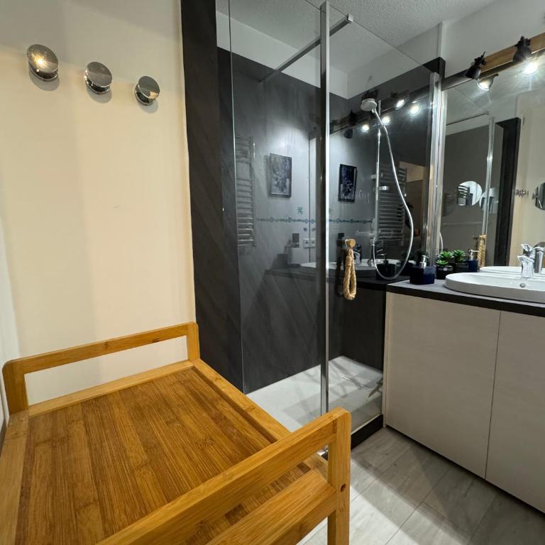Charmant 2 pièces avec piscine à Hendaye, proche port - FR-1-239-1105 - Appartement - 12