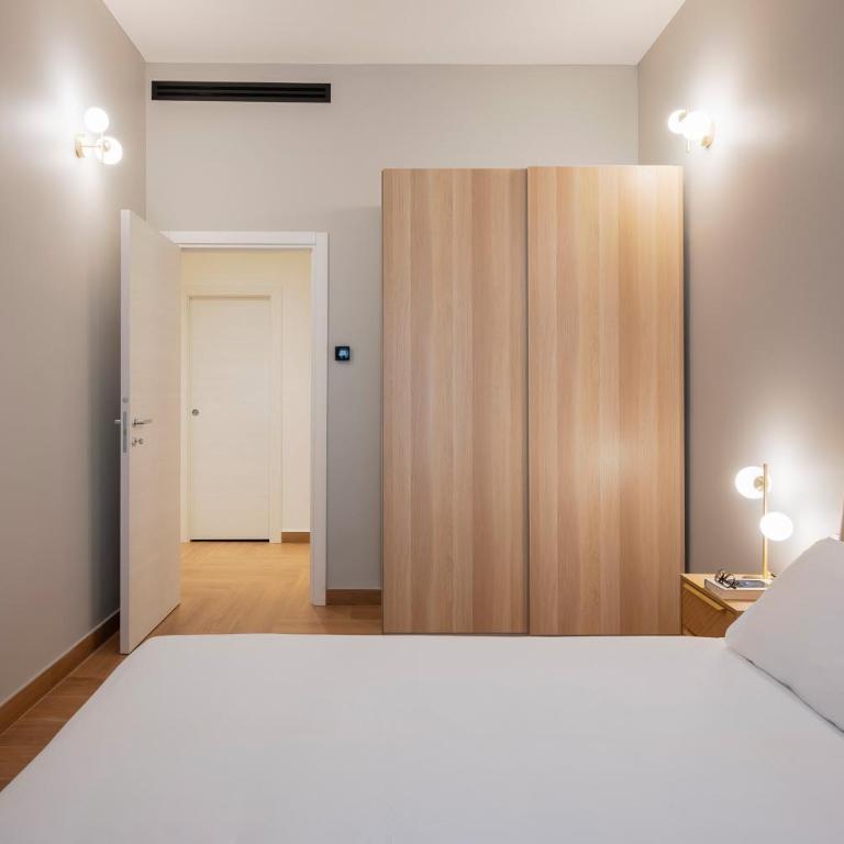 Luca Stay Duomo Visconti Suites - Appartamento Superior con Balcone - 10