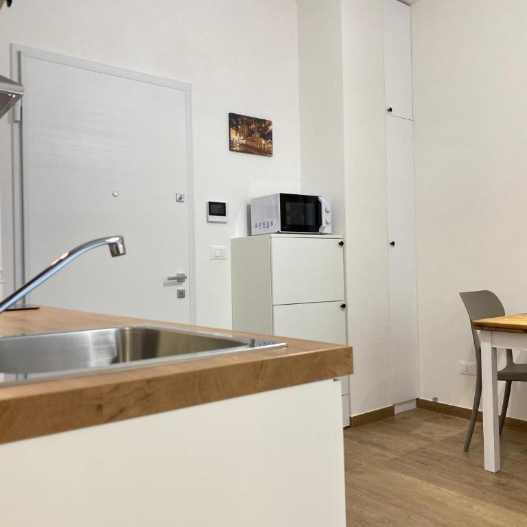 Suite Emilia 4 - One-Bedroom Apartment - 7