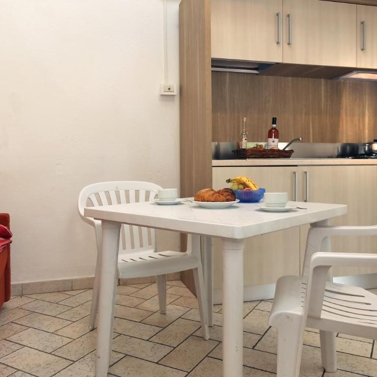Camping Cisano - San Vito - Bungalow (2 Adulti) - 5