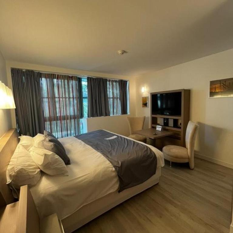 Hôtel 17.4 - Lycée d'Hôtellerie et de Tourisme - Chambre Double Deluxe - 2