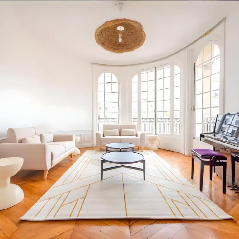 TBS 324 - Superb apartment with Eiffel Tower view - Appartement 2 Chambres - 1