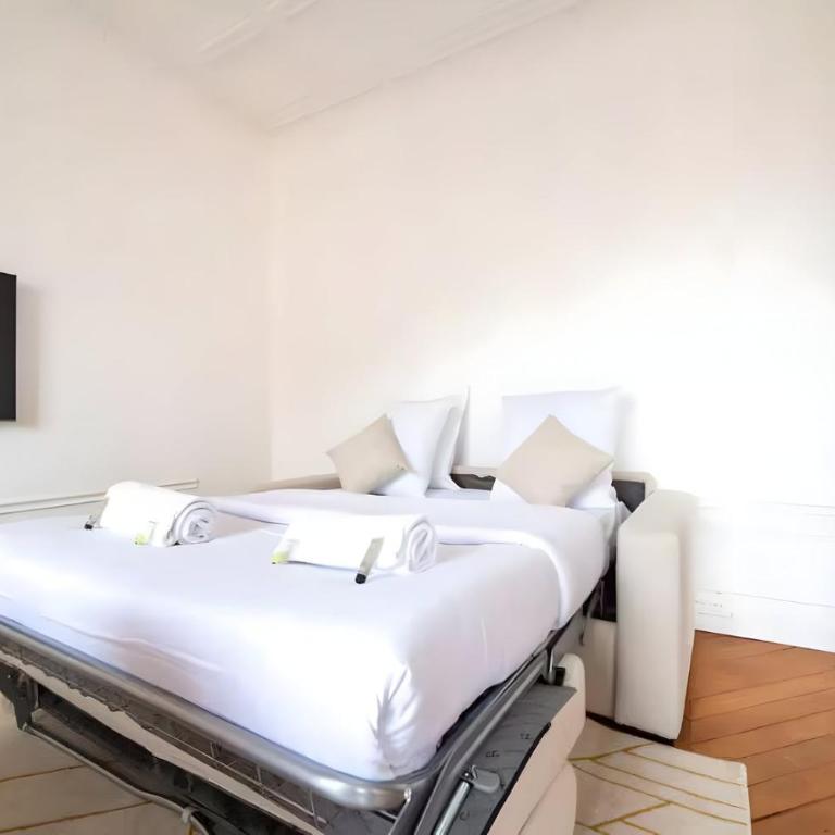 TBS 324 - Superb apartment with Eiffel Tower view - Appartement 2 Chambres - 22