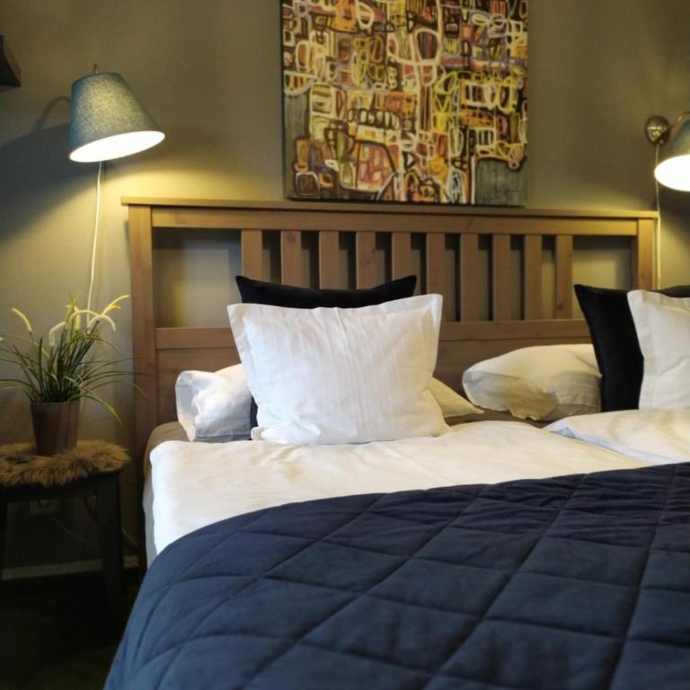 Gästehaus Waldeck - Doppelzimmer mit Balkon - 56