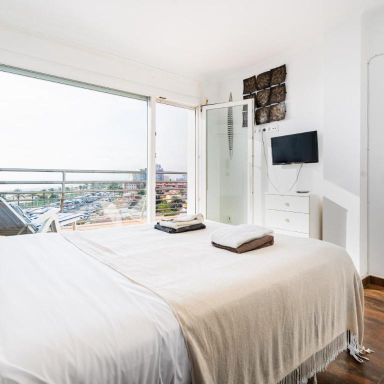 WELCS APARTAMENTO 221 EMP frente al mar - Apartamento con balcón - 4