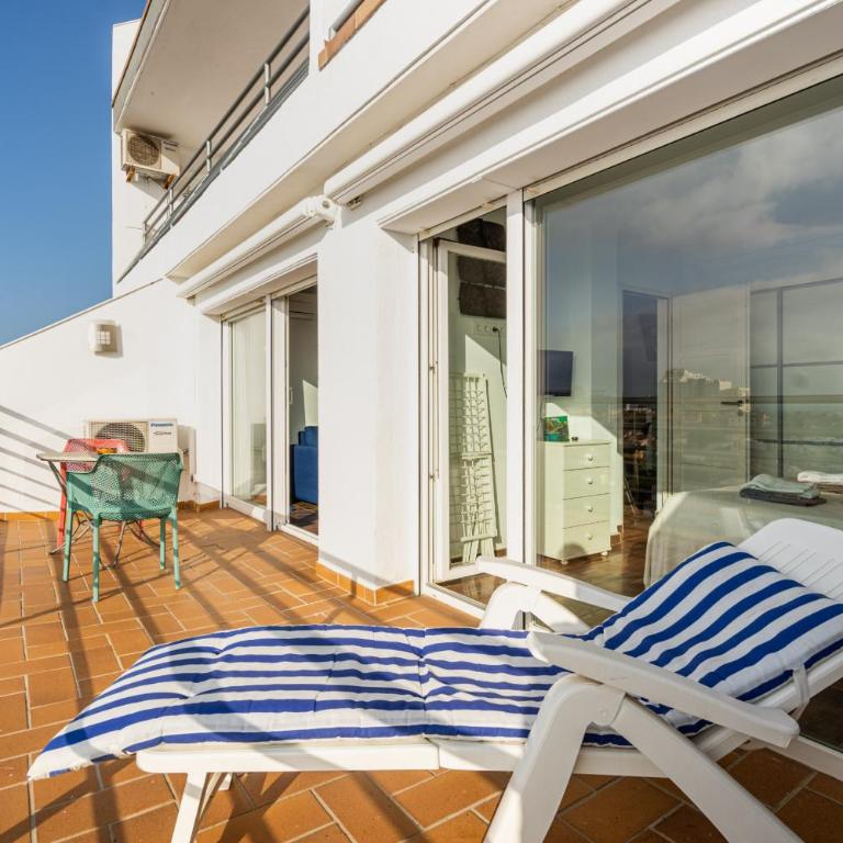 WELCS APARTAMENTO 221 EMP frente al mar - Apartamento con balcón - 9