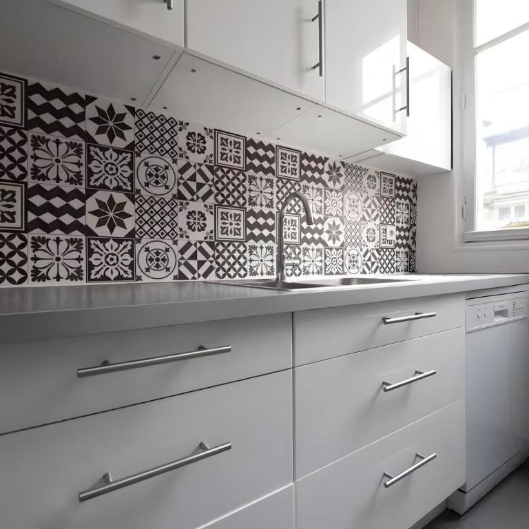 TBS 326 - Superb apartment with Eiffel Tower view - Appartement 2 Chambres - 11