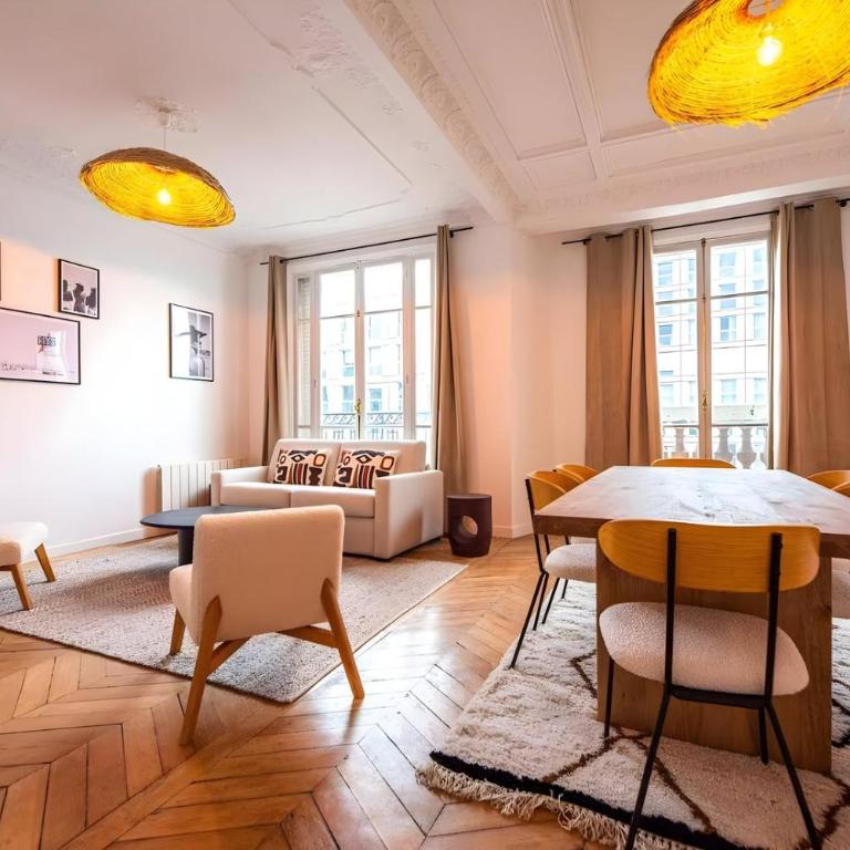 TBS 326 - Superb apartment with Eiffel Tower view - Appartement 2 Chambres - 5