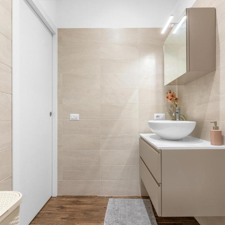 Corsica Comfort Suites-10 Min to LINATE AIRPORT - Appartamento - 11