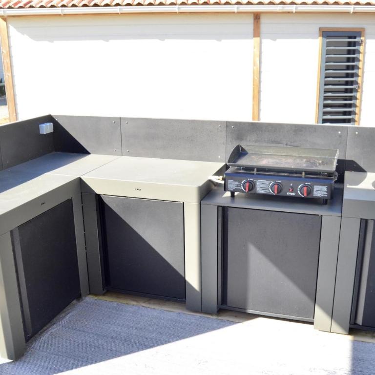 Chalet pour 6 à St-Hilaire - Piscine chauffée - Chalet - 14
