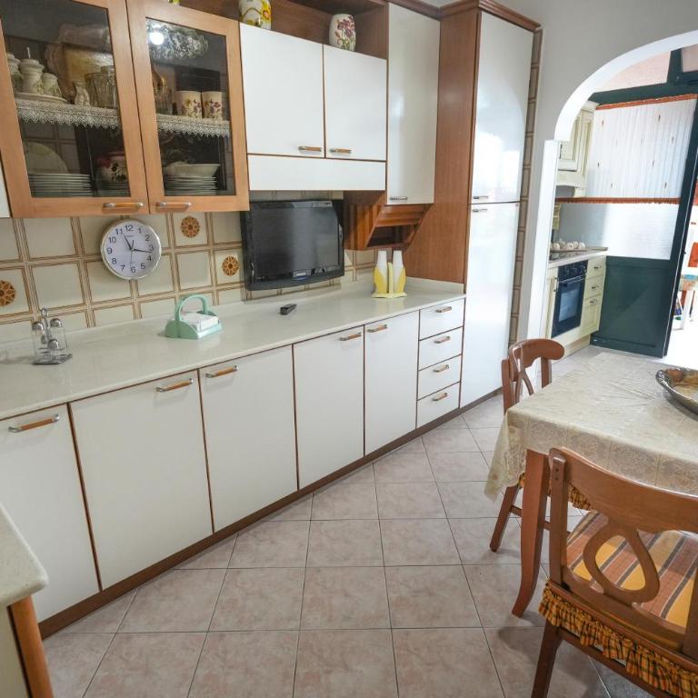 La casa di nonno Uccio - Appartamento con 2 Camere da Letto - 6
