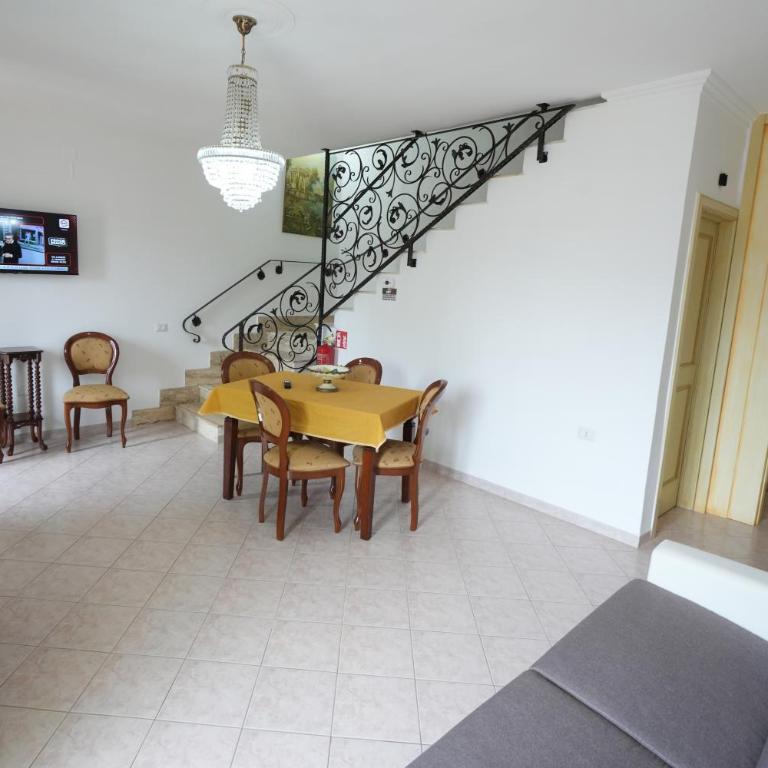 La casa di nonno Uccio - Appartamento con 2 Camere da Letto - 8