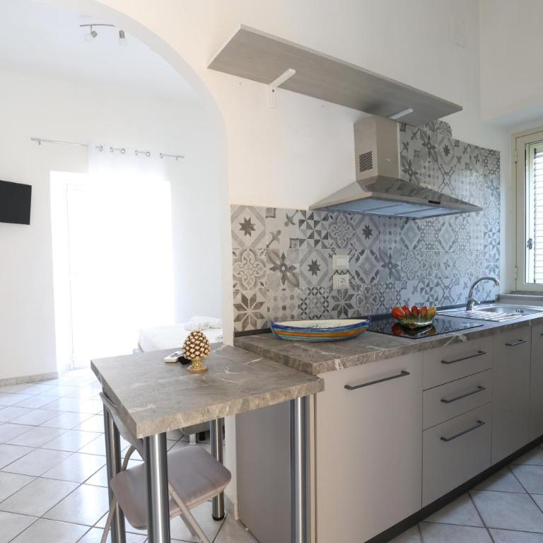 La Dolce Vita - Appartamento con 1 Camera da Letto e Balcone - 3