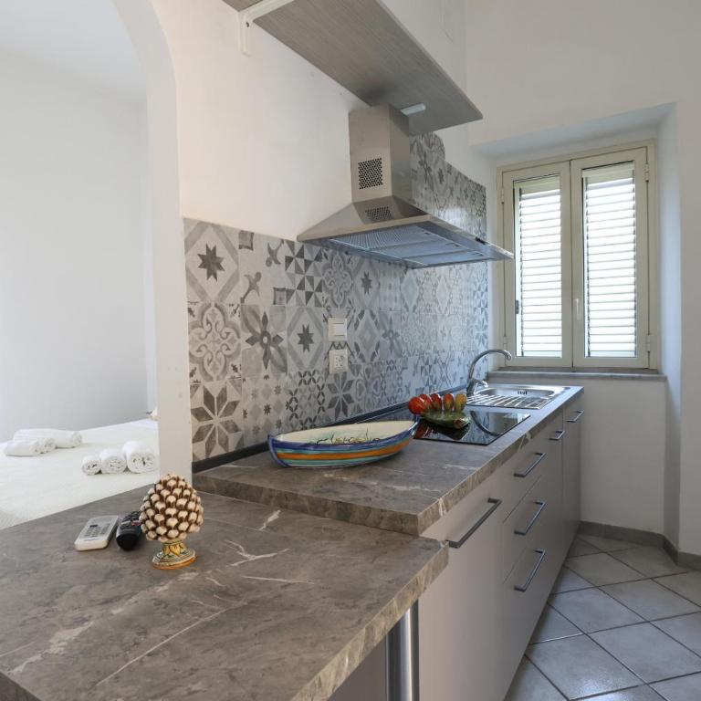La Dolce Vita - Appartamento con 1 Camera da Letto e Balcone - 2