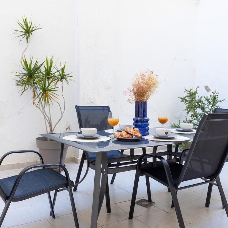 Casa Montserrat - One-Bedroom Apartment - 12