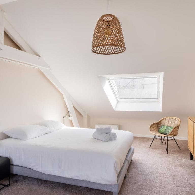 Maison Trégain - Grand Jardin et Terrasse - Three-Bedroom House - 4