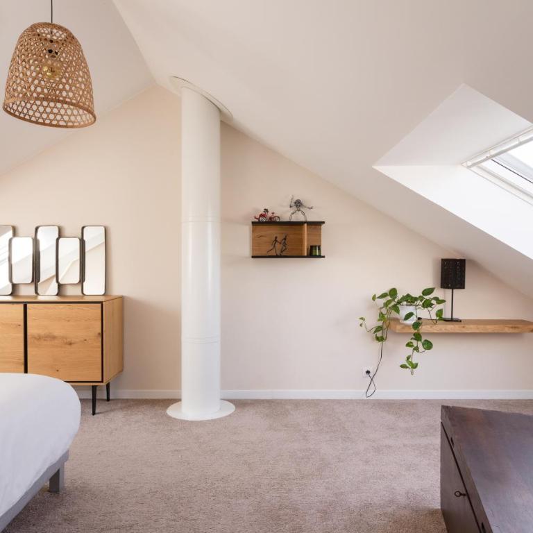 Maison Trégain - Grand Jardin et Terrasse - Three-Bedroom House - 10