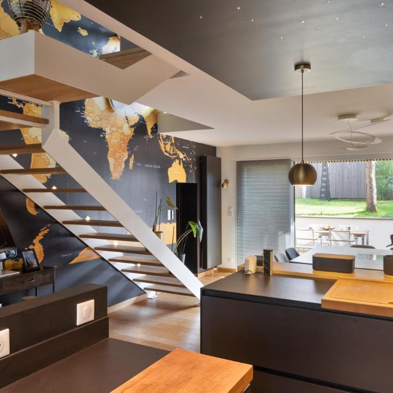 Maison Trégain - Grand Jardin et Terrasse - Three-Bedroom House - 11