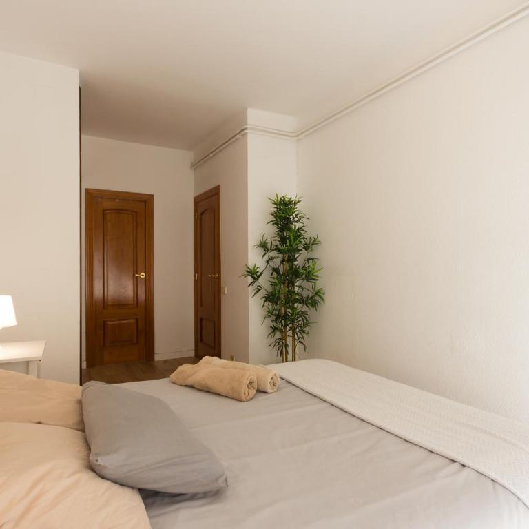 INNOUTHOME Apartamento Eixample Barcelona - Three-Bedroom Apartment - 31