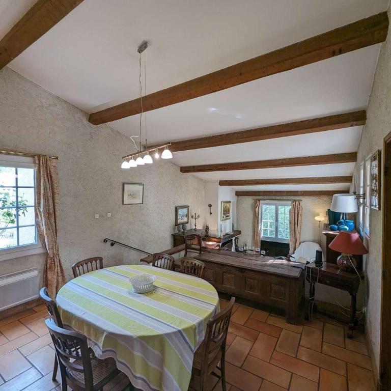 Maison provençale 4 chambres entre Six Fours les plages et les Sablettes - Villa - Vue sur Jardin - 4