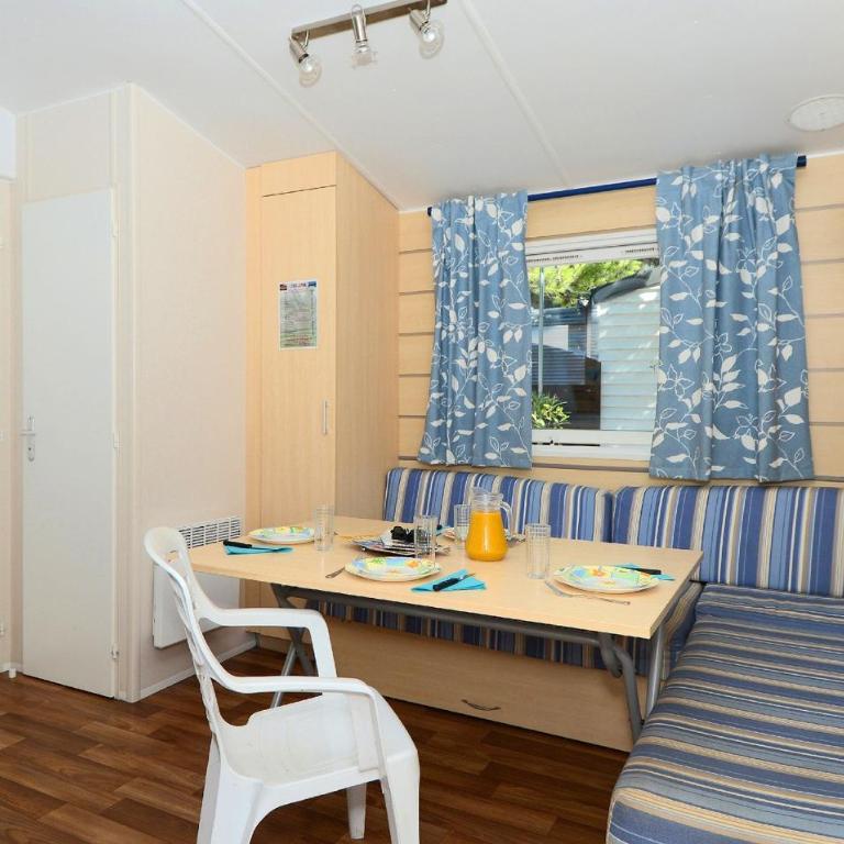 Domaine Résidentiel de Plein Air Odalys La Pinède - Mobile Home (6 Adultes) - 6